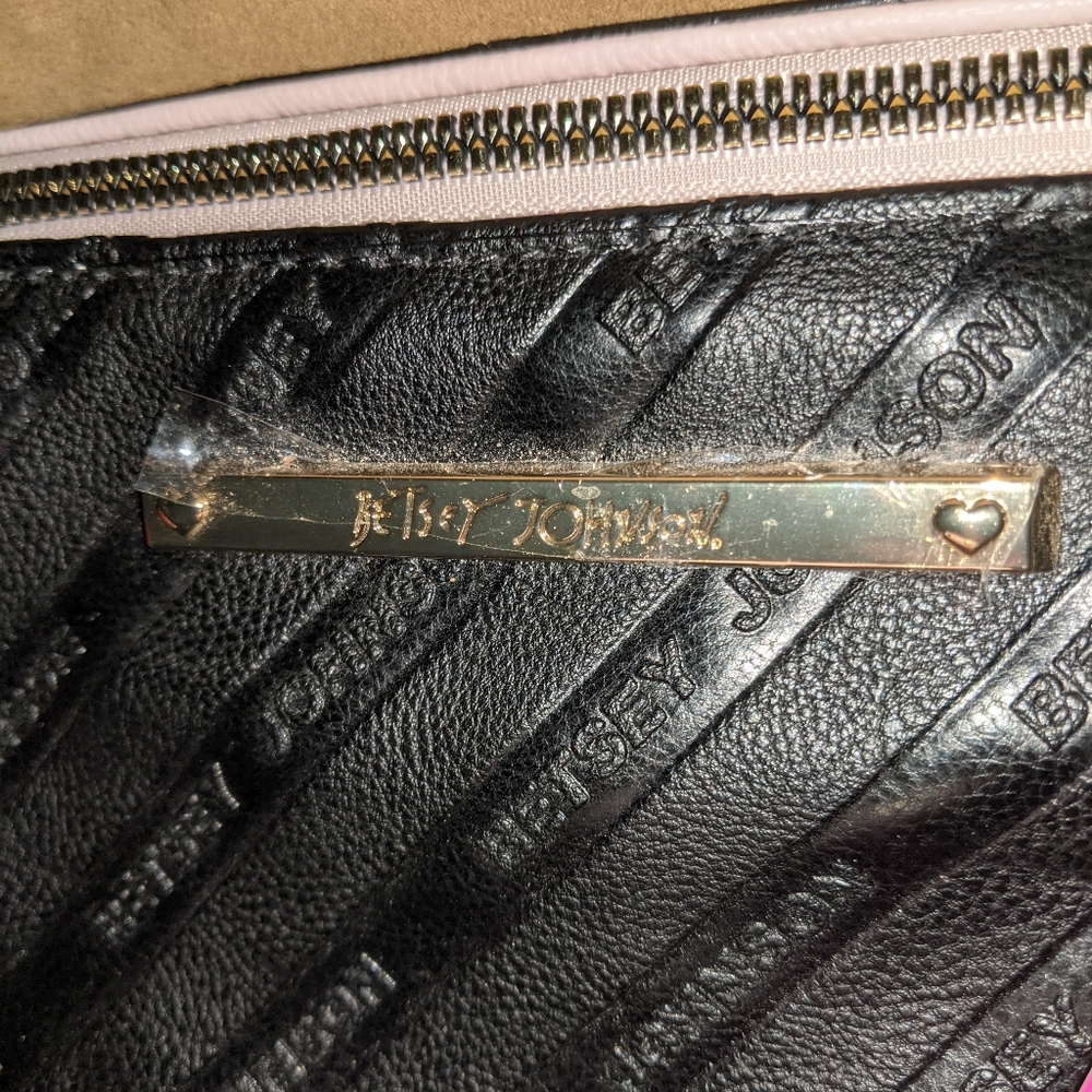 Betsey Johnson kitsch phone tote - Picture 4 of 16